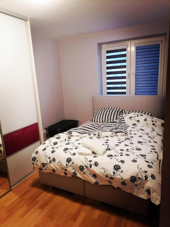 Ferienwohnung Apartament Luxbibi Rzeszów Exterior foto