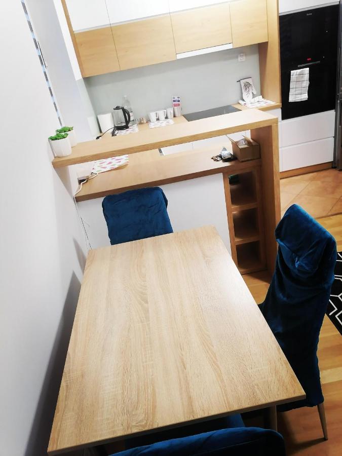 Ferienwohnung Apartament Luxbibi Rzeszów Exterior foto