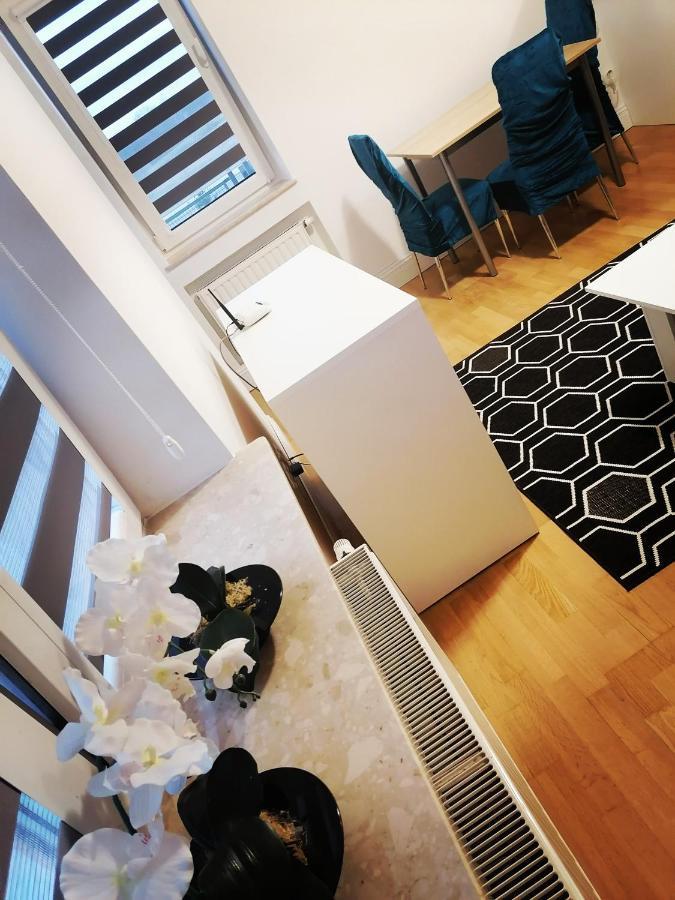 Ferienwohnung Apartament Luxbibi Rzeszów Exterior foto